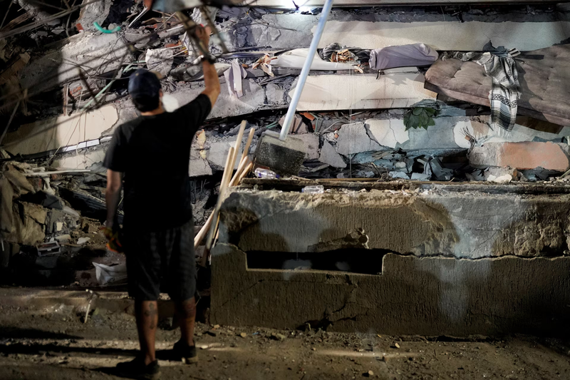 Colombia earthquake strikes