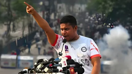 ব্রাহ্মণবাড়িয়ায় হাসনাতের আত্মসমর্পণ ও আওয়ামী লীগের ফিরে আসার উপযোগিতা